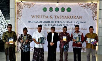 MTs-MA Darul Quran Terbitkan 2 Buku Karya Tulis Ilmiah