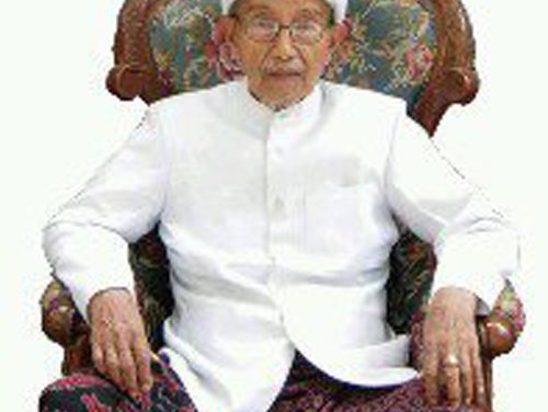 KH. Nawawi Abdul Aziz: Sang Cahaya