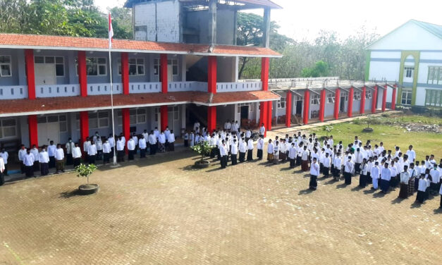 Hari Santri 2020 : Darul Qur’an Gelar Upacara Bendera