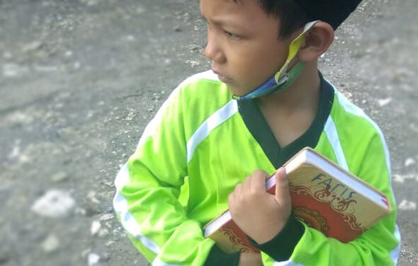 Al-Qur’an Dalam Pelukannya