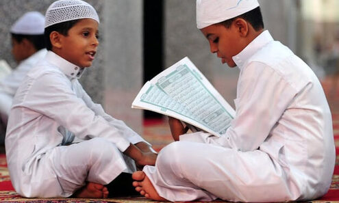 Kajian Turots | Hukum Menghafalkan Al-Quran