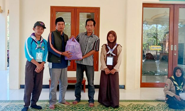 Tumbuhkan Kesalehan Sosial, Pramuka Darul Qur’an Gunungkidul Gelar Bakti Sosial
